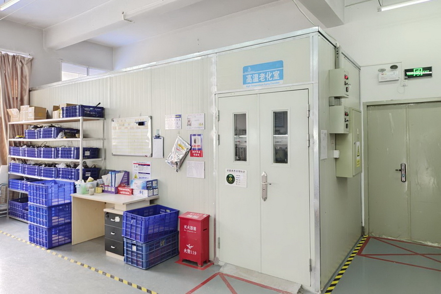 70 kHz a-Type Ultrasonic Transducer for Measuring Gas Speed and Gas Distance
